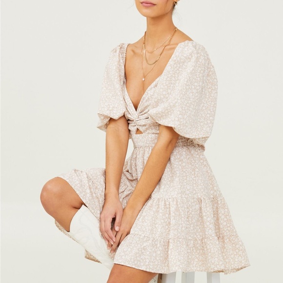 NEW WITH TAGS ALTARD STATE NEUTRAL FLORAL DRESS - Picture 2 of 4